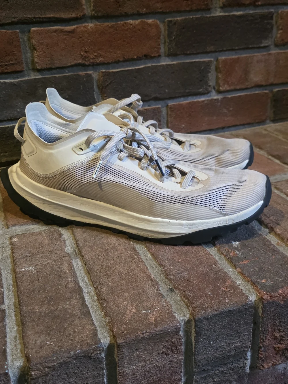 Vasque Men's size 11 Re:Connect Here Low Hiking Shoe